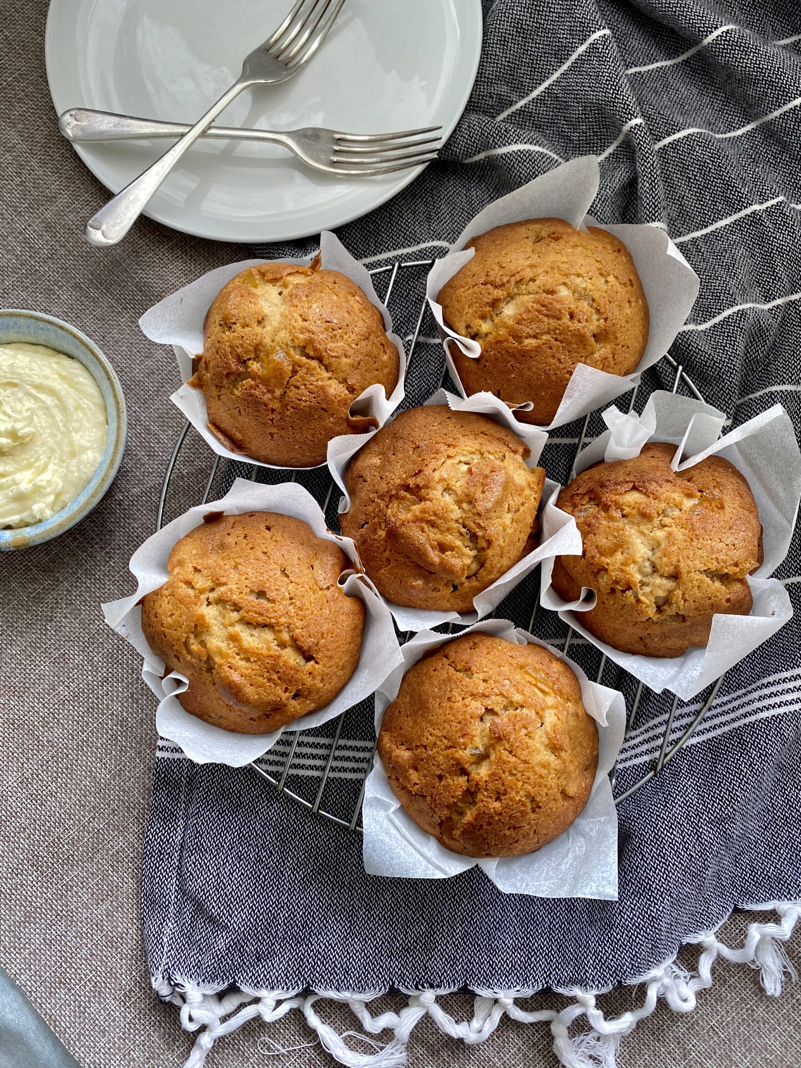 Recipe Ginger Walnut Muffins With Cream Cheese Icing